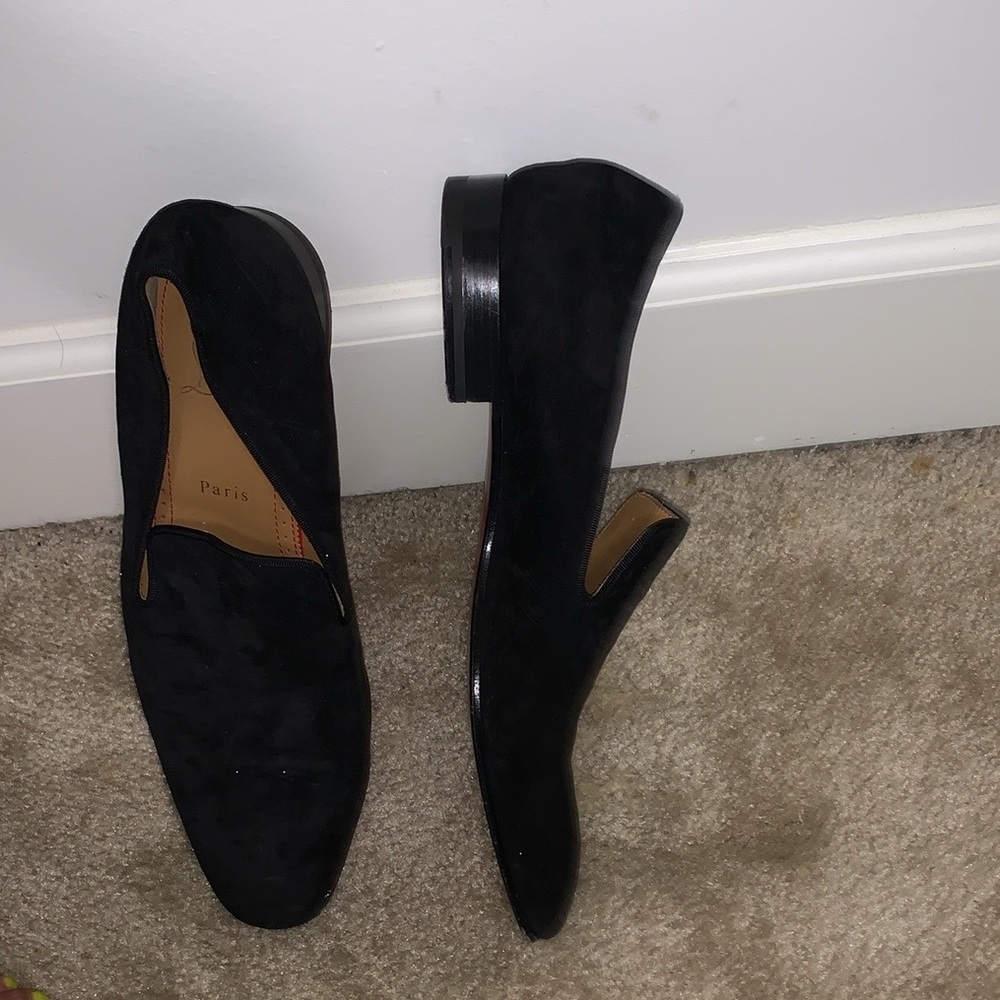 Christian Louboutin
Men's Dandelion Velvet Loafers